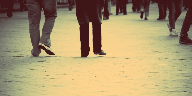 Feet-walking-street-city-effects